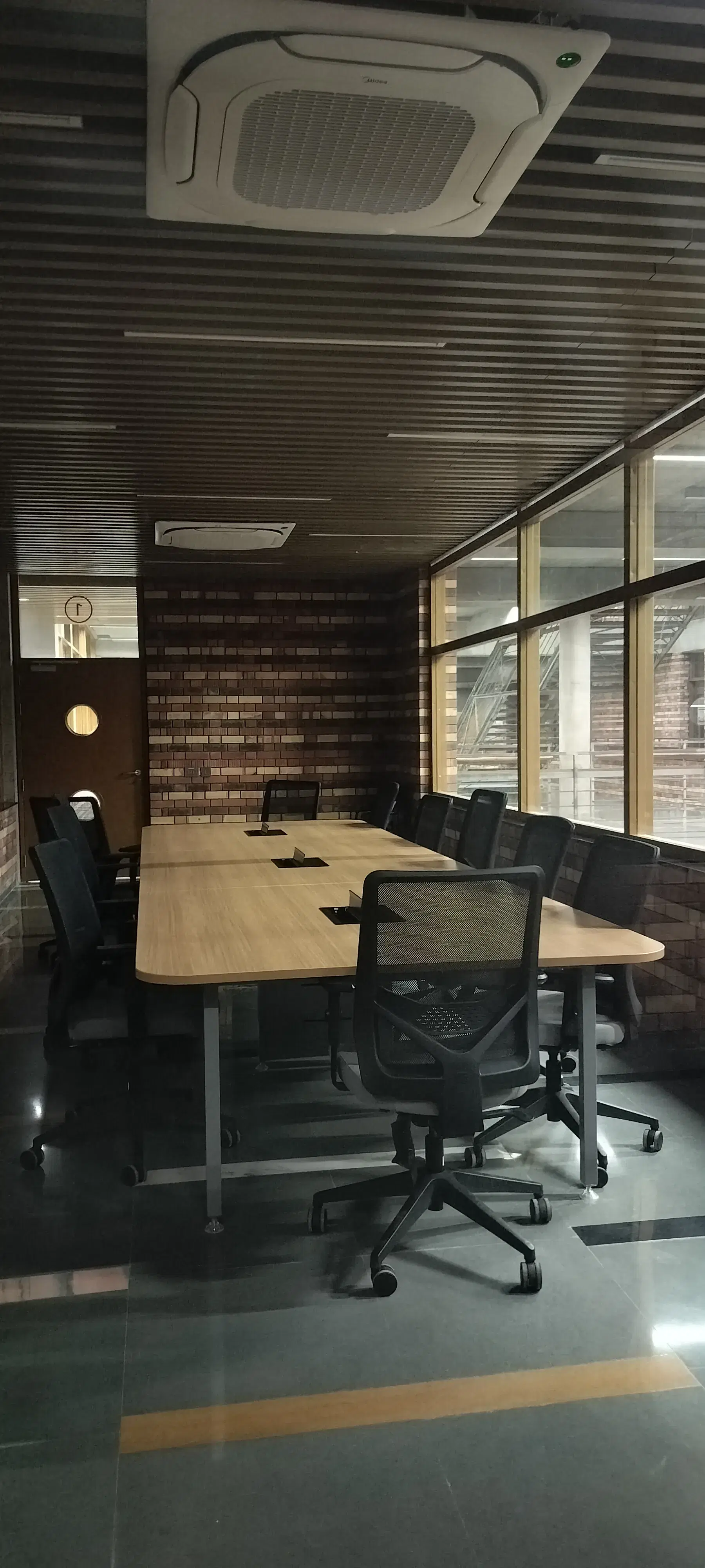Ahmedabad University, School of Engineering and Applied Science Meeting Room photo 2